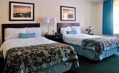 Azalea Inn & Suites image 11